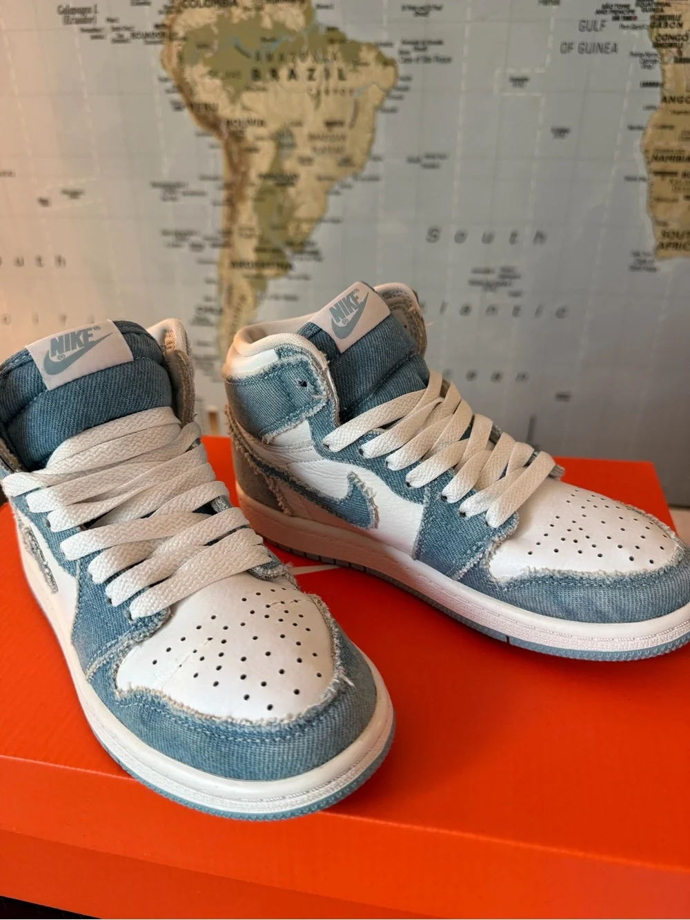 Nike Kids High-Top Sneakers White and Light Blue Denim sz 1Y